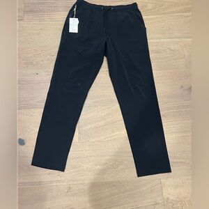 Men's Black Vuori elevate kore pants size medium